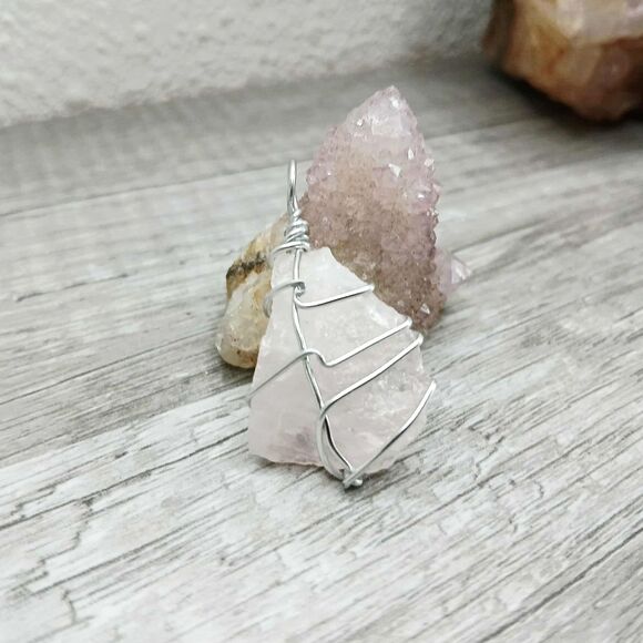 Raw Rose Quartz Crystal Pendant, Gemstone Pendant, Jewelry Making - Picture 2 of 3